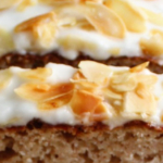 Lemon yoghurt cake - tisha breakfastspices - sukrin suikervervangers